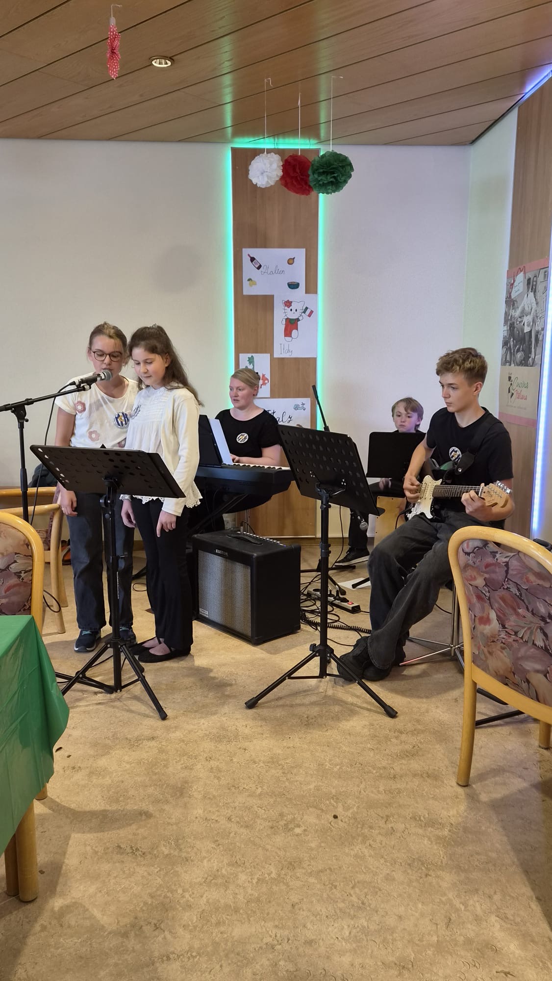 Mehr über den Artikel erfahren Die Moli beim Sommerfest im St. Elisabeth